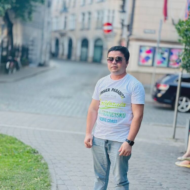  44319852  Gina, 32 ,    Warszawa