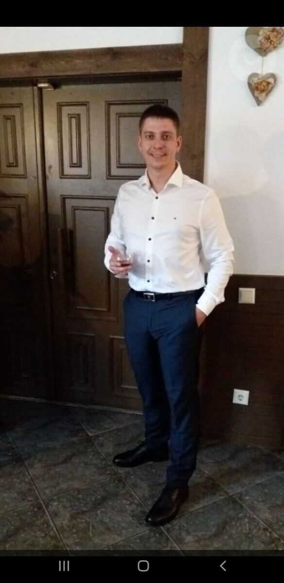  ,   Artyom, 38 ,  