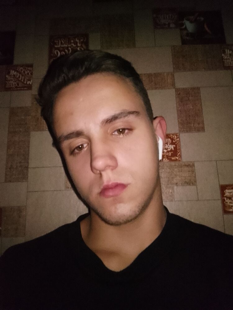  48798682  , 21 ,    