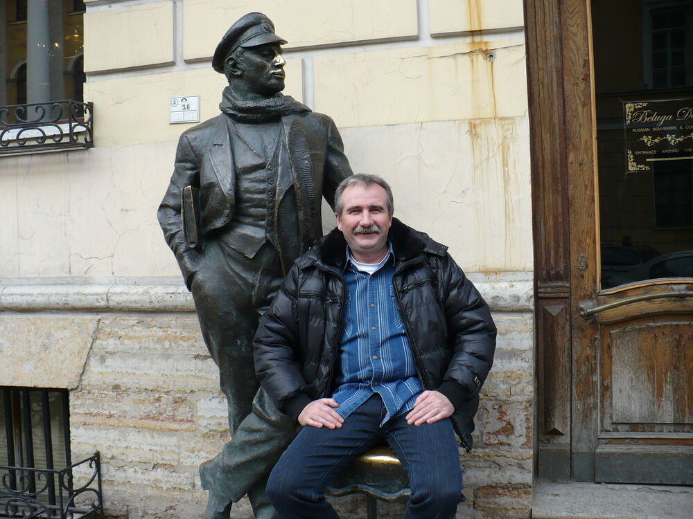  5864042  Vitalij, 61 ,    