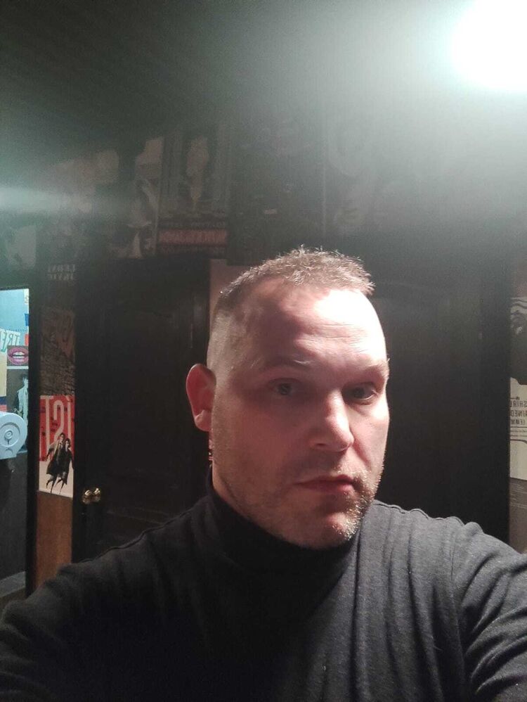  27877112  , 42 ,    -