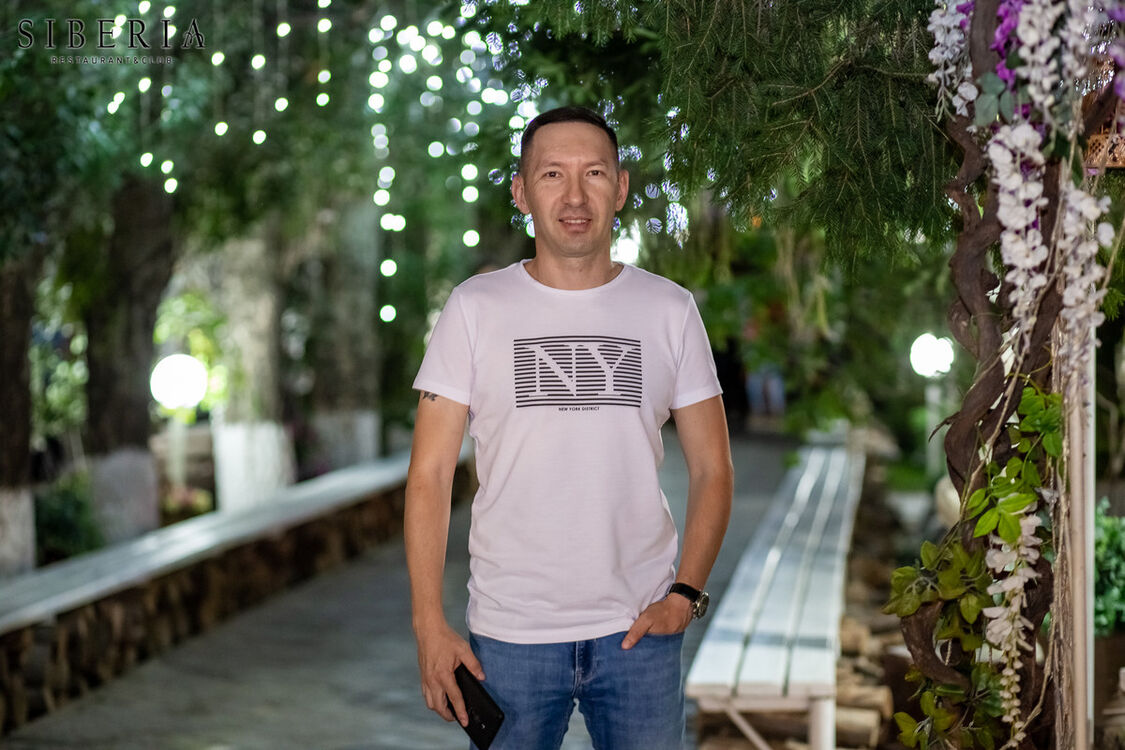  ,   Arman, 42 ,   