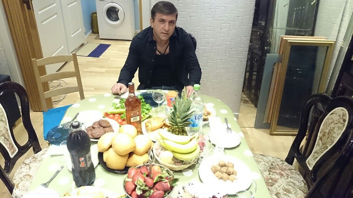  ,   Gurami, 48 ,   ,   , c 