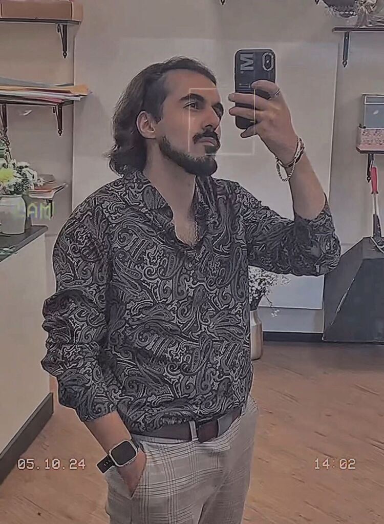  48159632  Davud, 25 ,    
