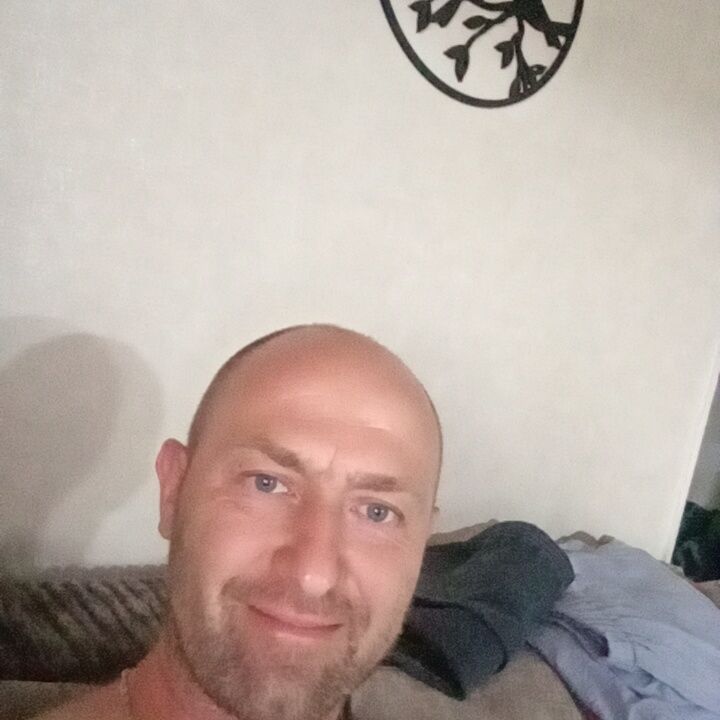  ,   Igor, 41 ,   ,   