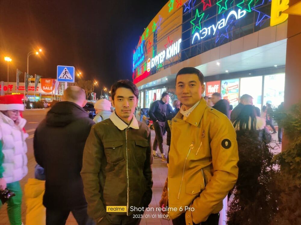  31780812  Arslon, 24 ,    