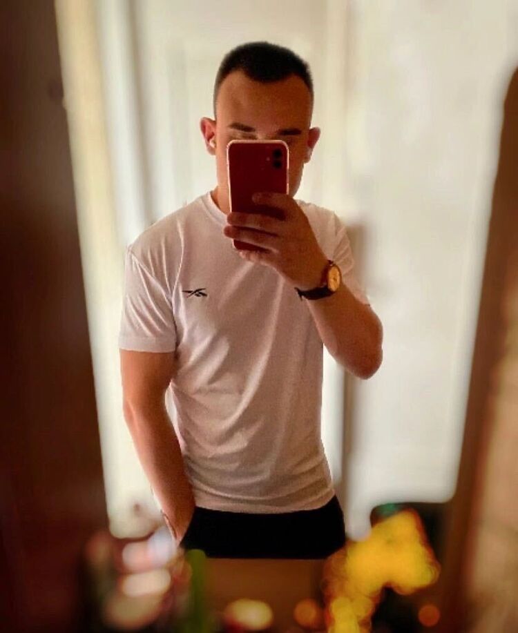 ���� 35927692 ����� ˸��, 22 ����, ���� ���������� � ������������