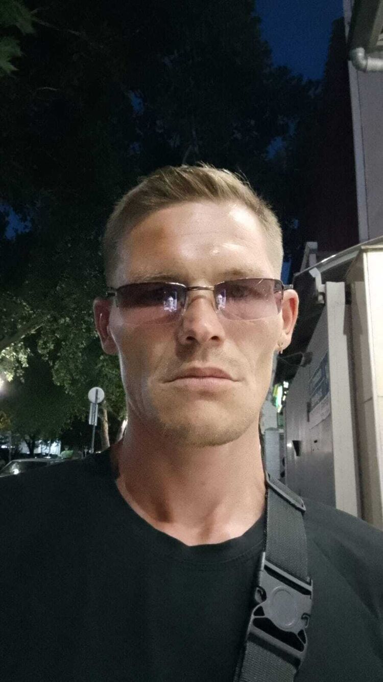  ,   Miha, 40 ,   c 
