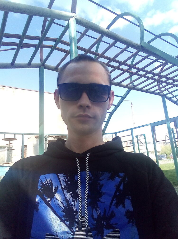  19179382  Andrey, 30 ,    