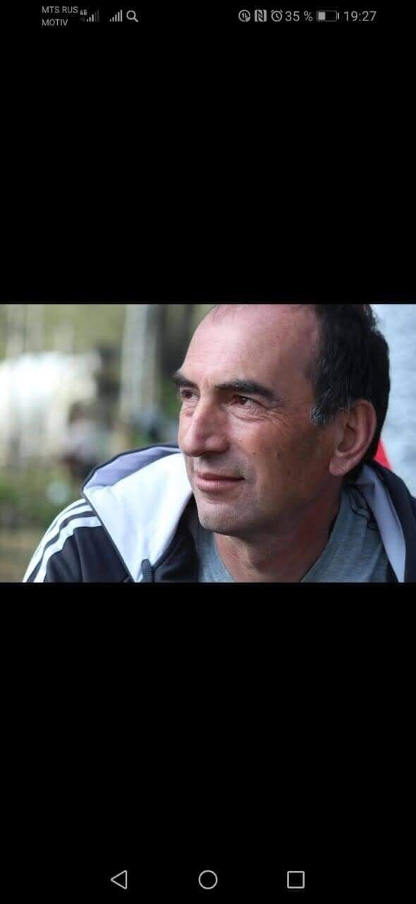  24853542  Zoran, 48 ,    