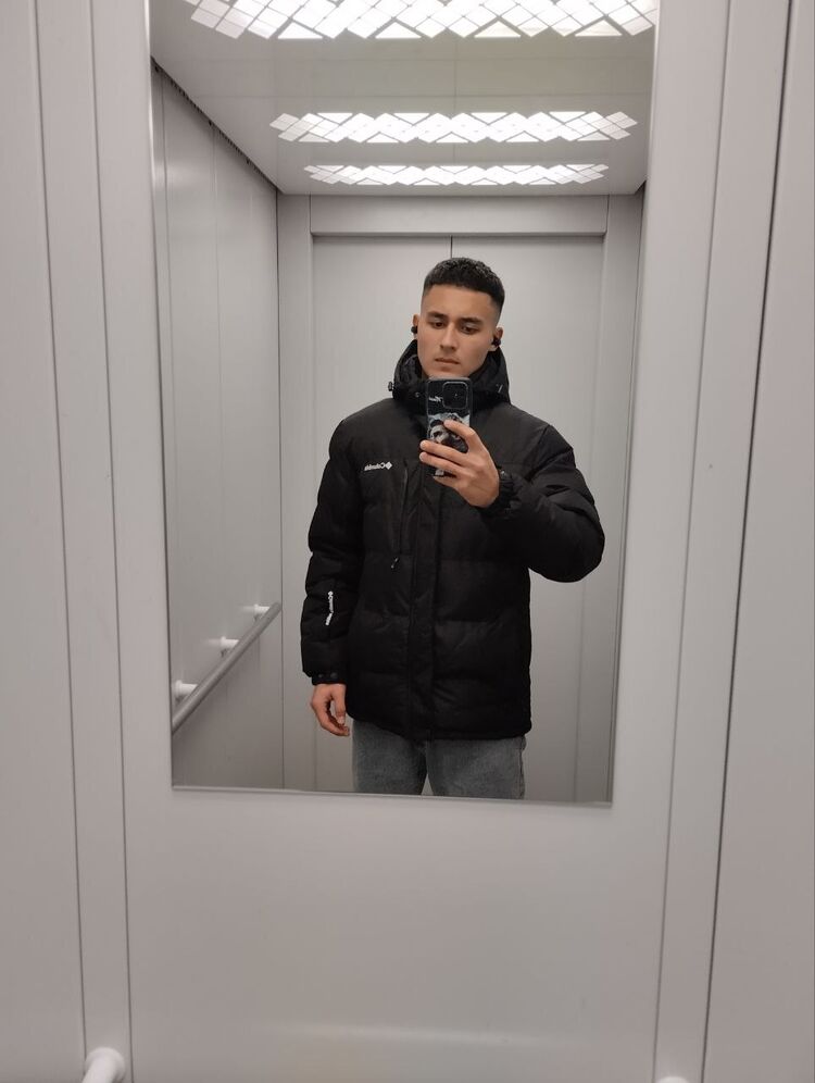  42247102  Dmitry, 21 ,    