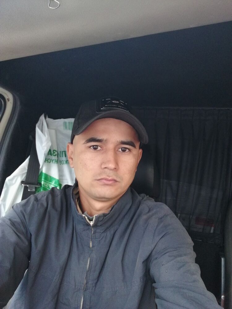  ,   Ahrorbek, 35 ,   ,   , c , 