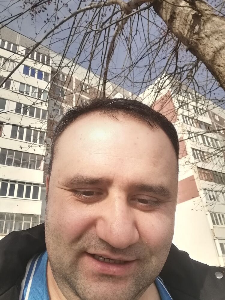  40578792  Nurillo, 32 ,    