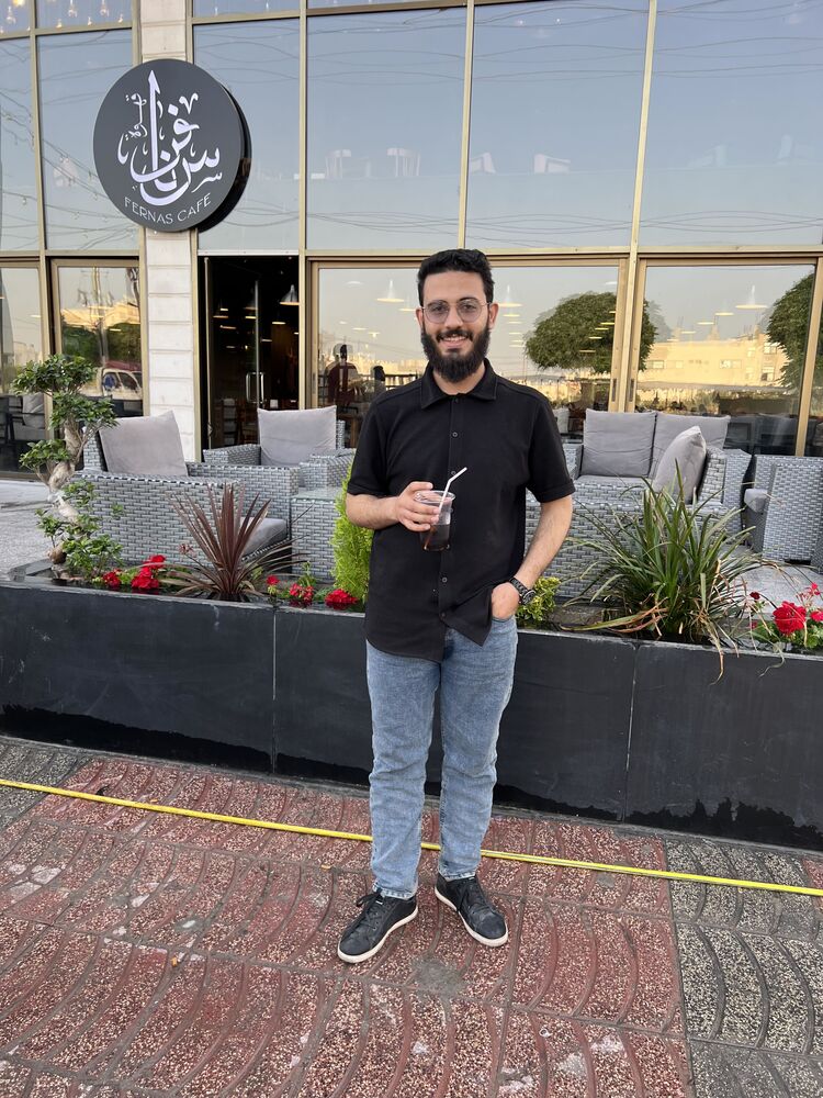  ,   Abood, 24 ,   ,   , c , 
