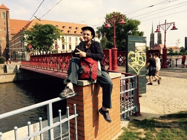  19199652  Andrew, 44 ,    