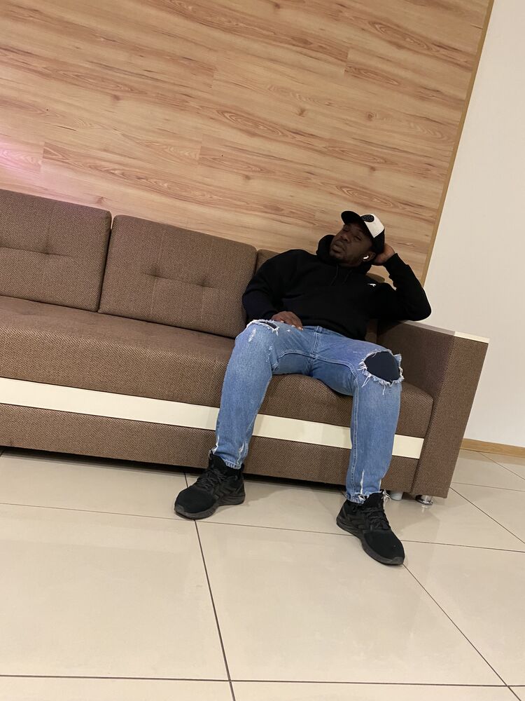  ,   Johnny, 39 ,   ,   