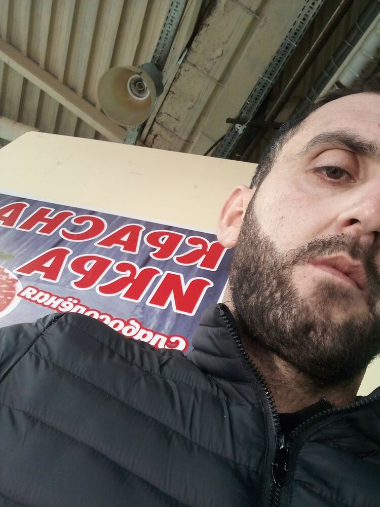  ,   Axmed, 32 ,     , c 
