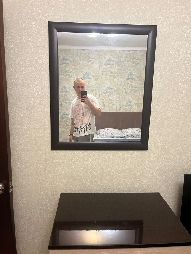  52918952  , 19 ,    