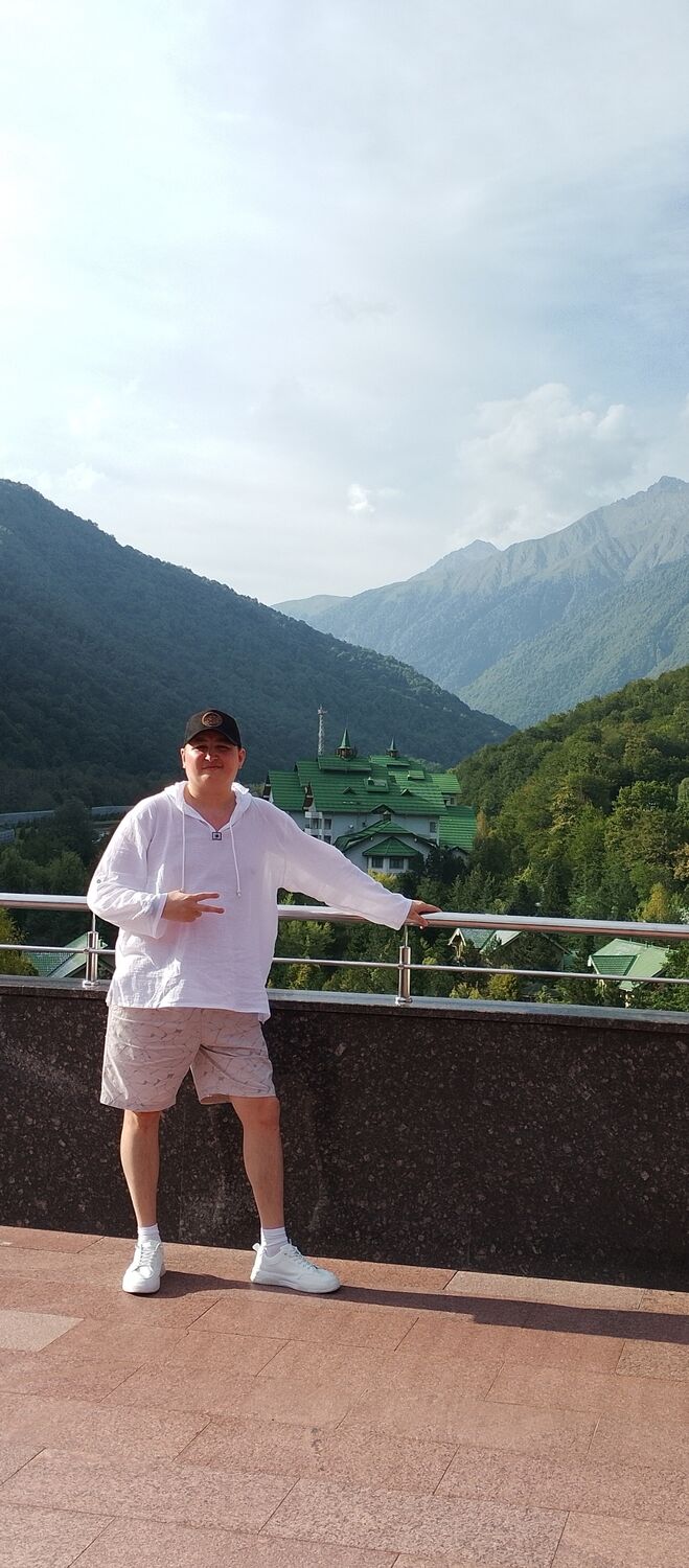  ,   Marat, 35 ,   ,   