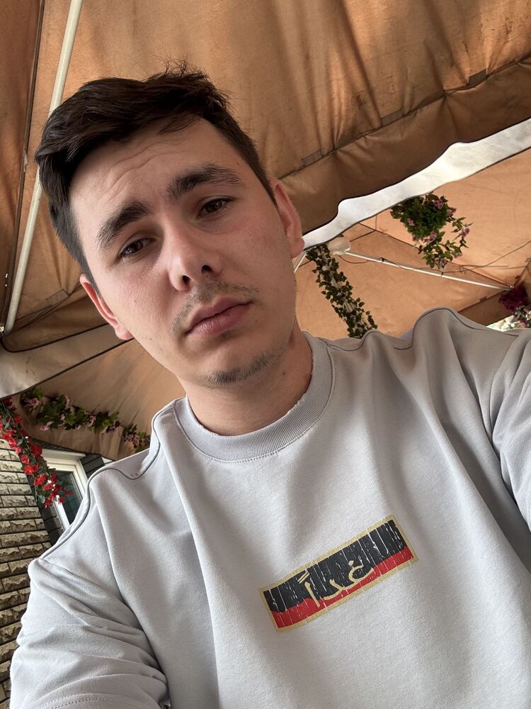  ,   Konstantin, 26 ,   ,   