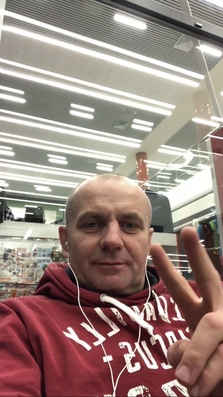  49210322  Evgeniy, 46 ,    