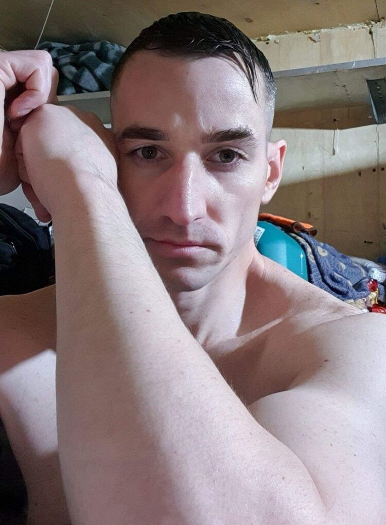  44404182  , 40 ,     