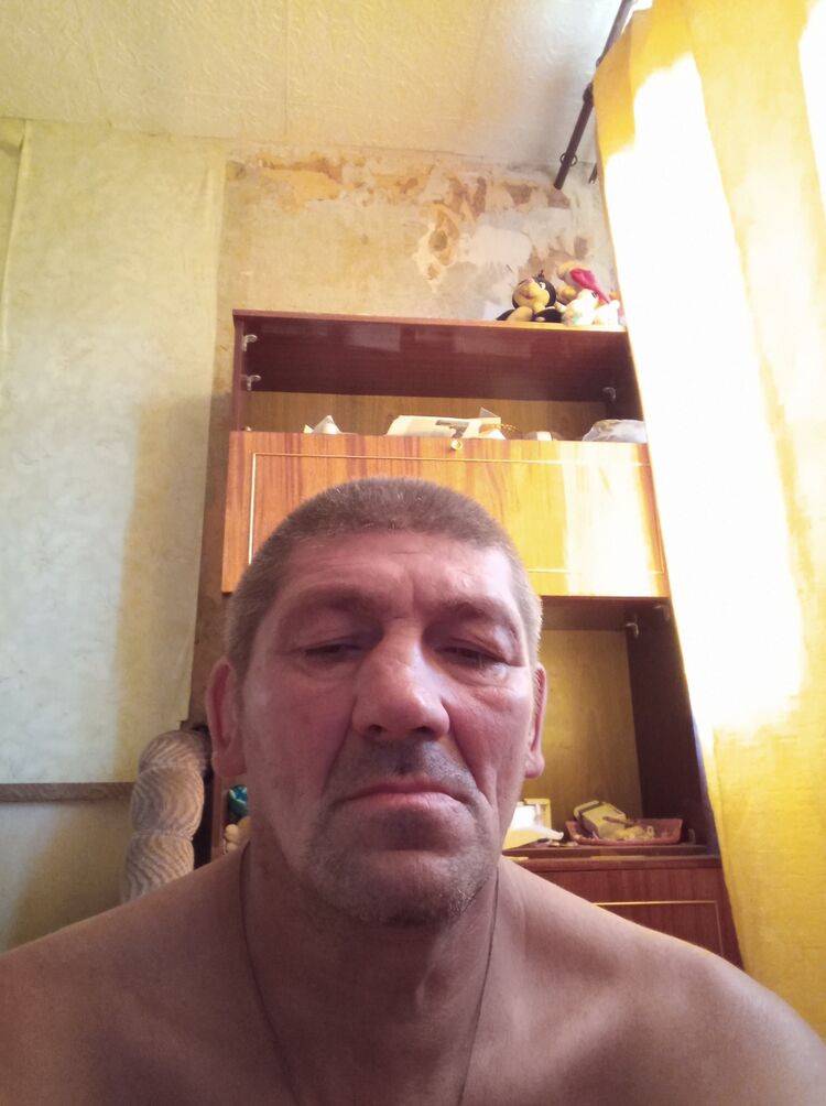  37867922  , 53 ,    