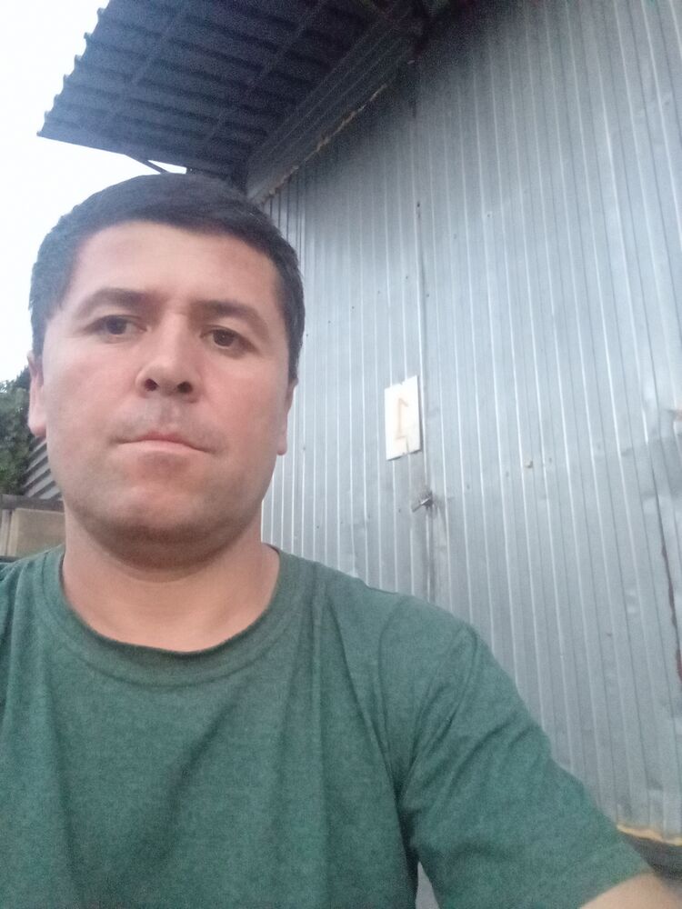  45649962  Utkirbek, 39 ,    