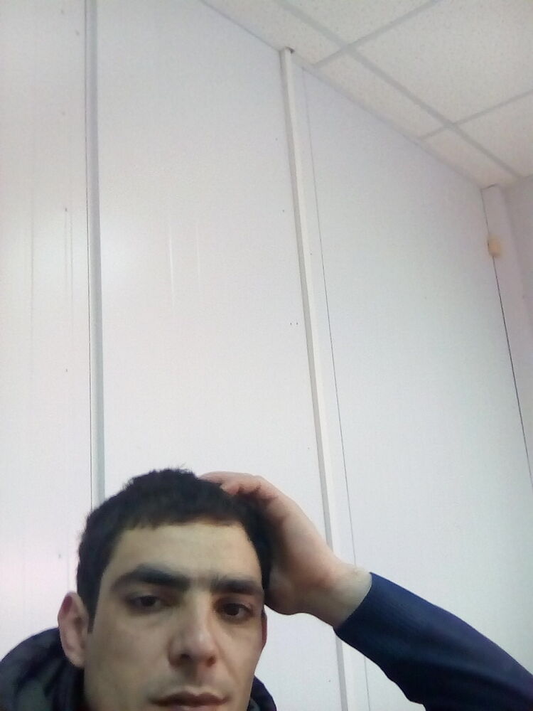  10830152  Ludvik, 33 ,    