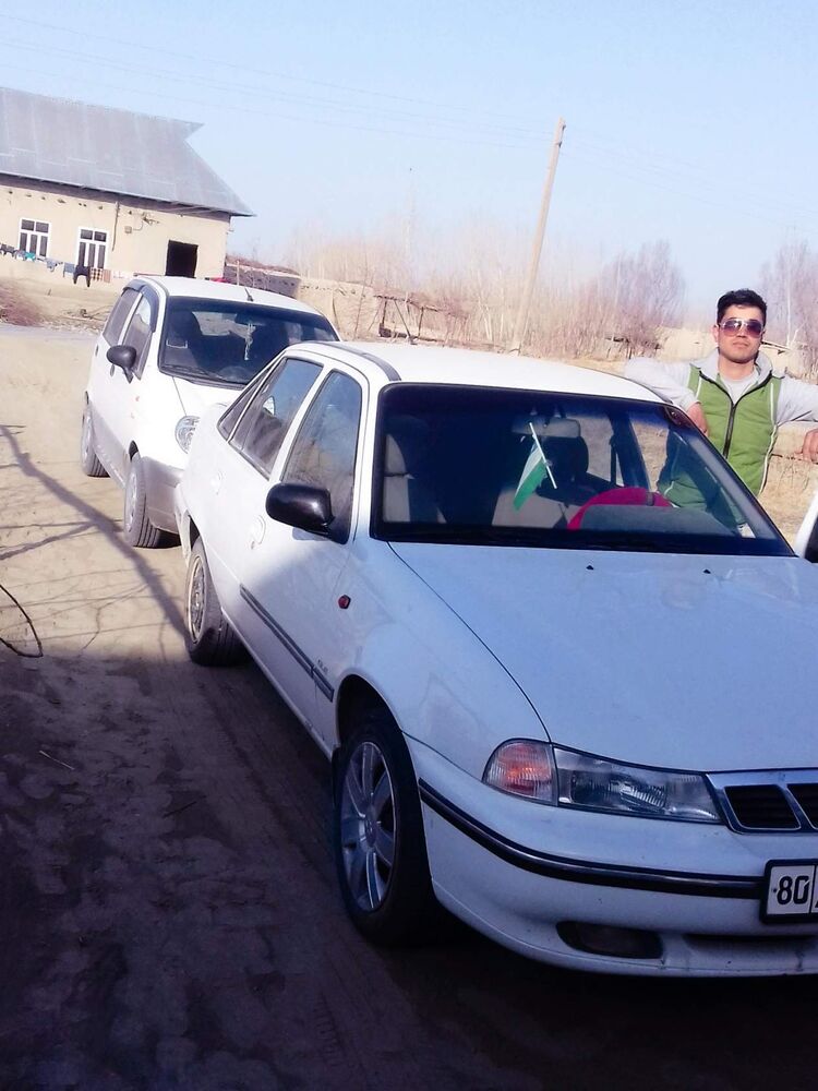  44280882  Doston, 28 ,    