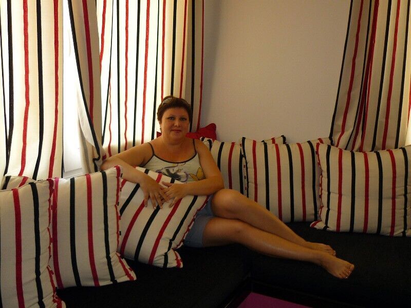  ,   Nikki, 44 ,   ,   , c , 