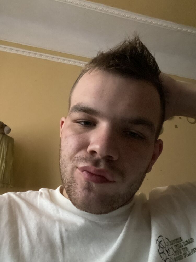  52638332  , 22 ,    