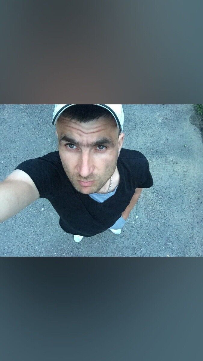  ,   Sergiu, 41 ,   ,   , c 