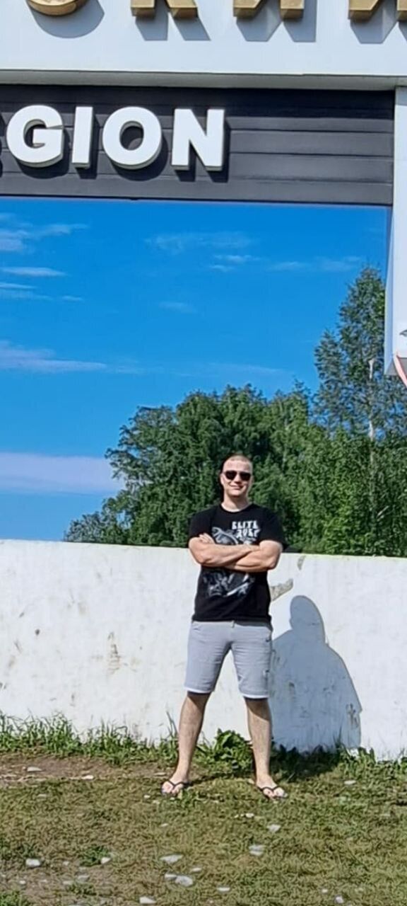  53983342  Vladislav, 26 ,    