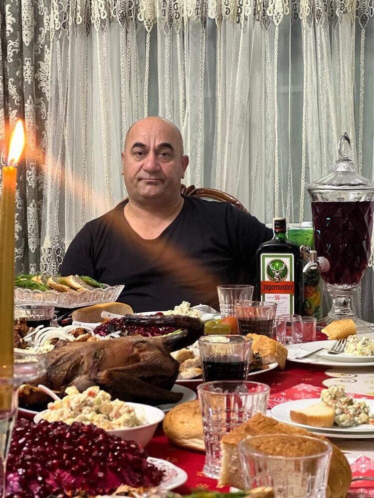  53631052  Habil, 50 ,    