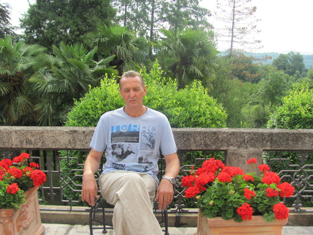  ,   Lev, 65 ,   