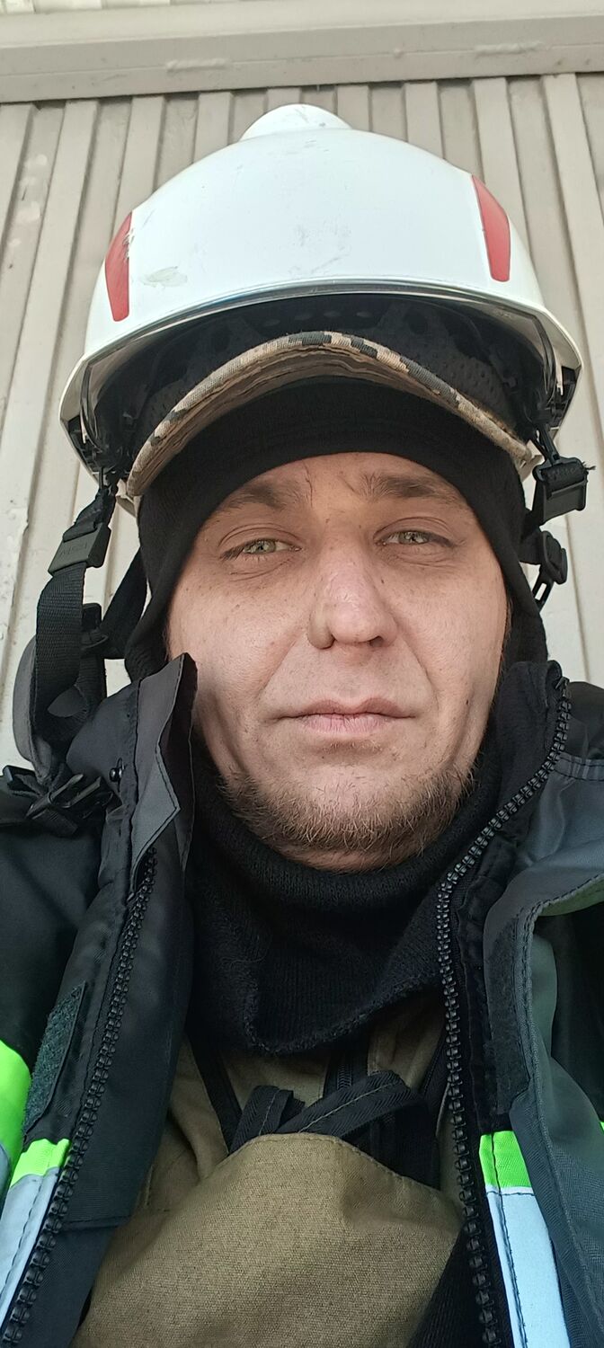 47458932  , 33 ,    