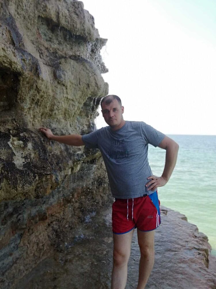  38237982  , 37 ,    --