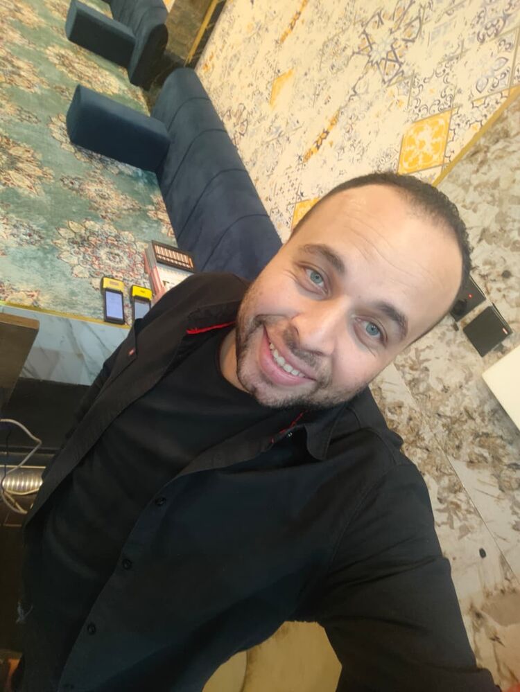  53319572  Mahmoud, 31 ,    