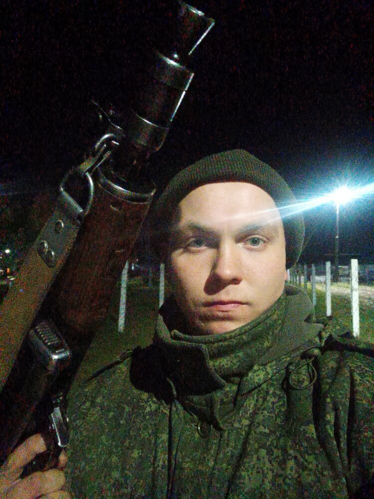  ,   Denis, 27 ,     , c 