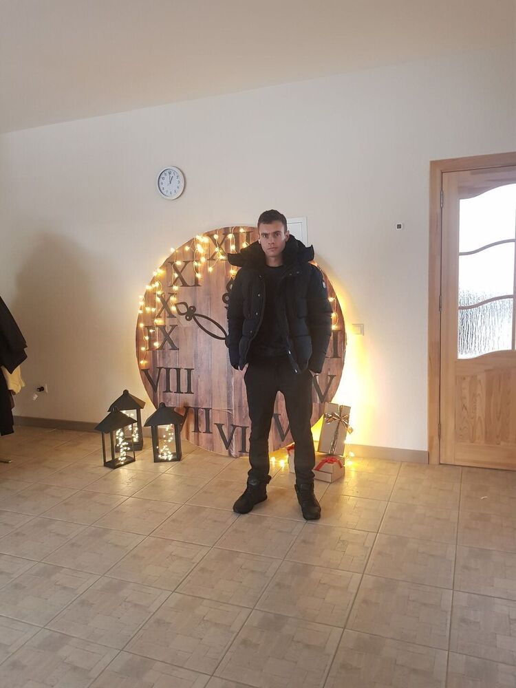  ,   Vasel, 31 ,   ,   
