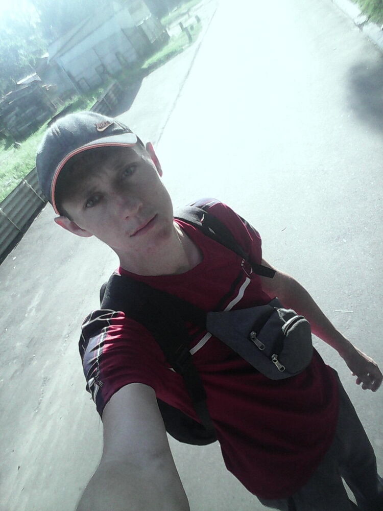  18333282  Denis, 31 ,    