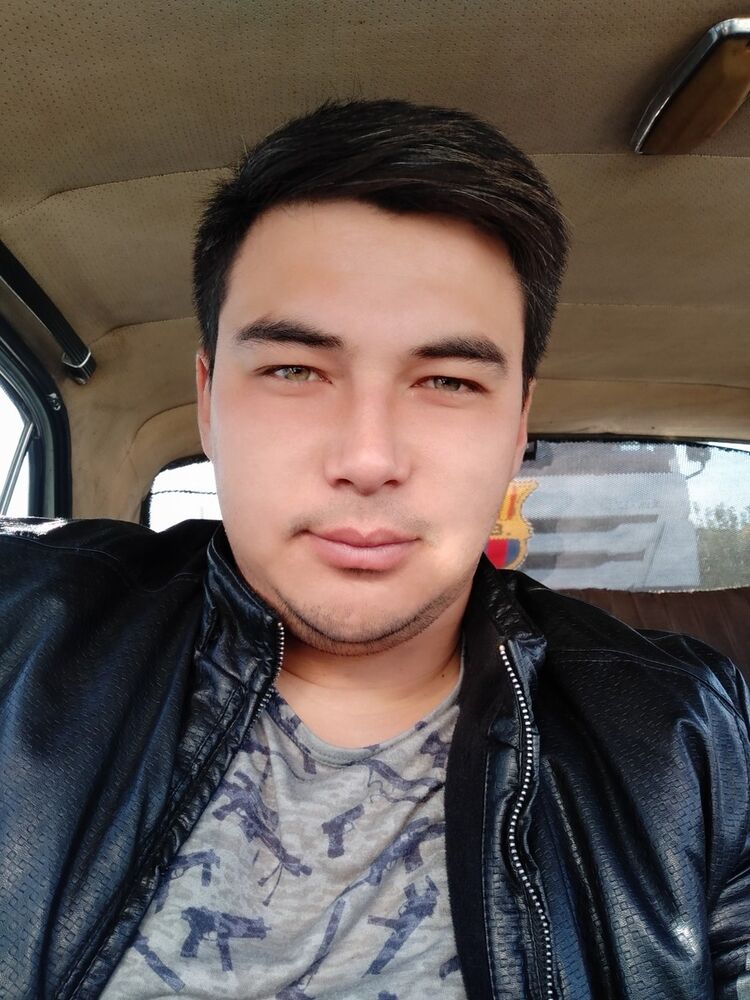  ,   Nodir, 32 ,   ,   , c 