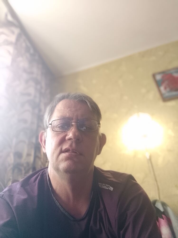  53637352  , 49 ,    