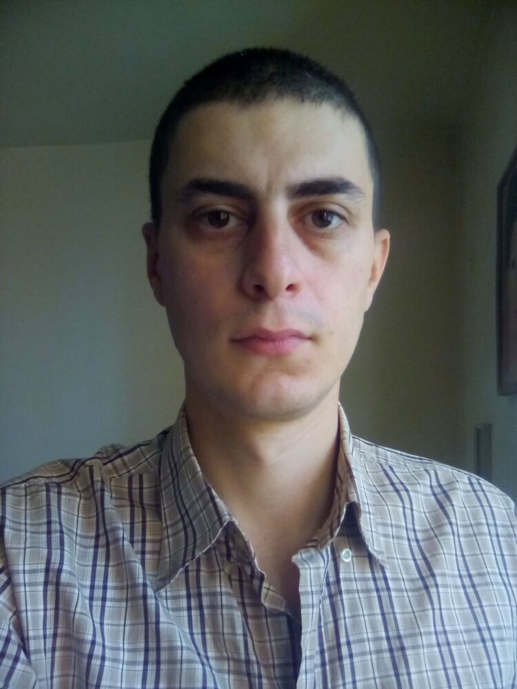  35787482  Dzebe, 28 ,    