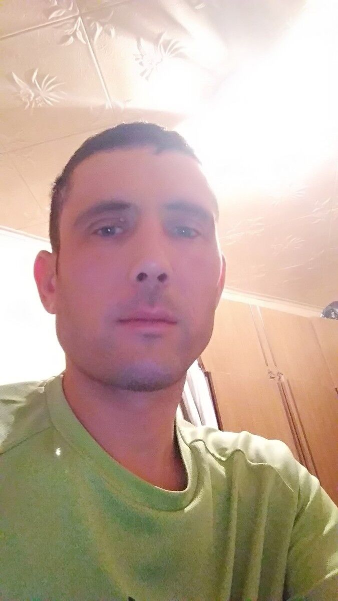  ,   Mihai, 39 ,     , c 