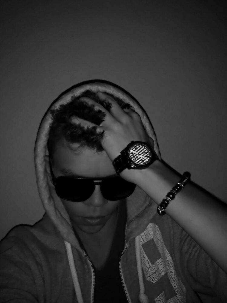  6926332  Nikolas, 31 ,    -