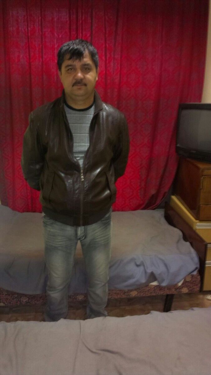  13982642  , 52 ,    