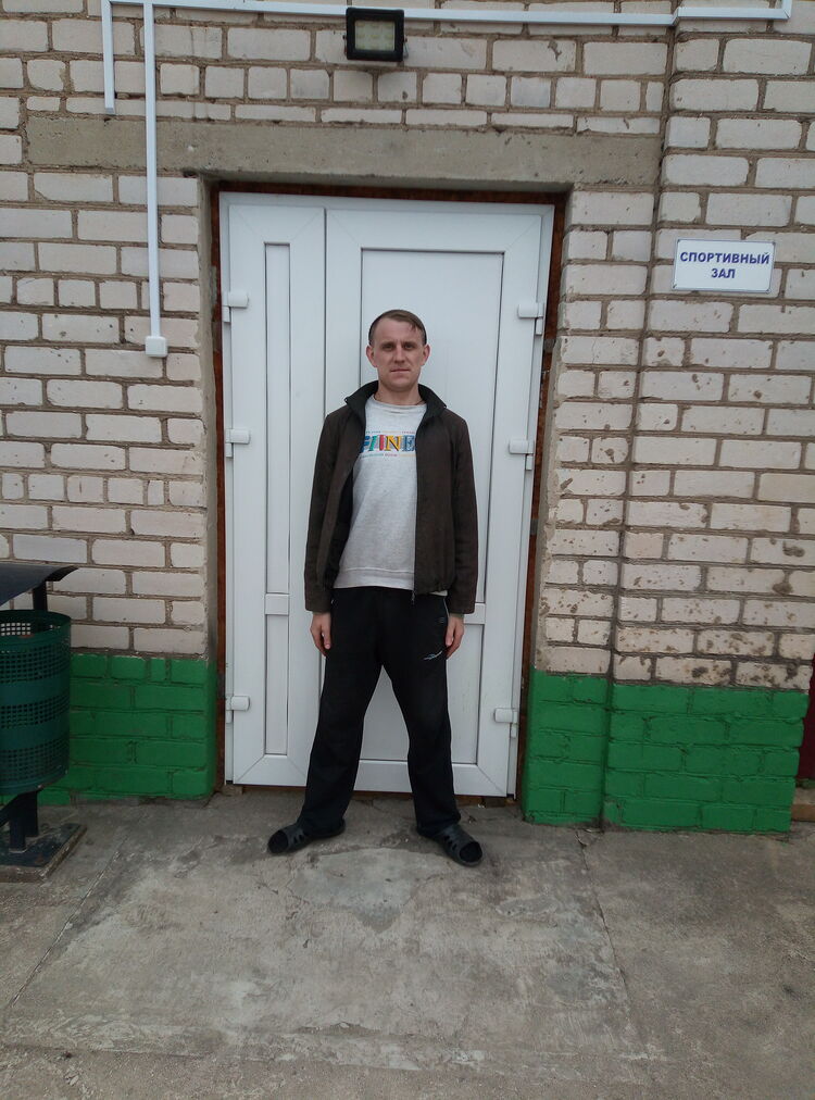  34686322  Pavel, 36 ,    