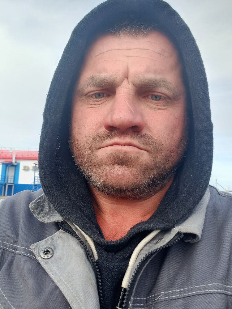  28383502  , 48 ,    
